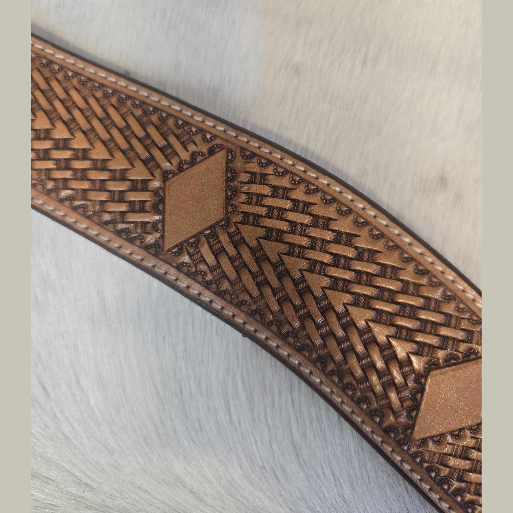 HEADSTALL & BREASTCOLLAR SET - GUNS & ROSES LIGHT OIL