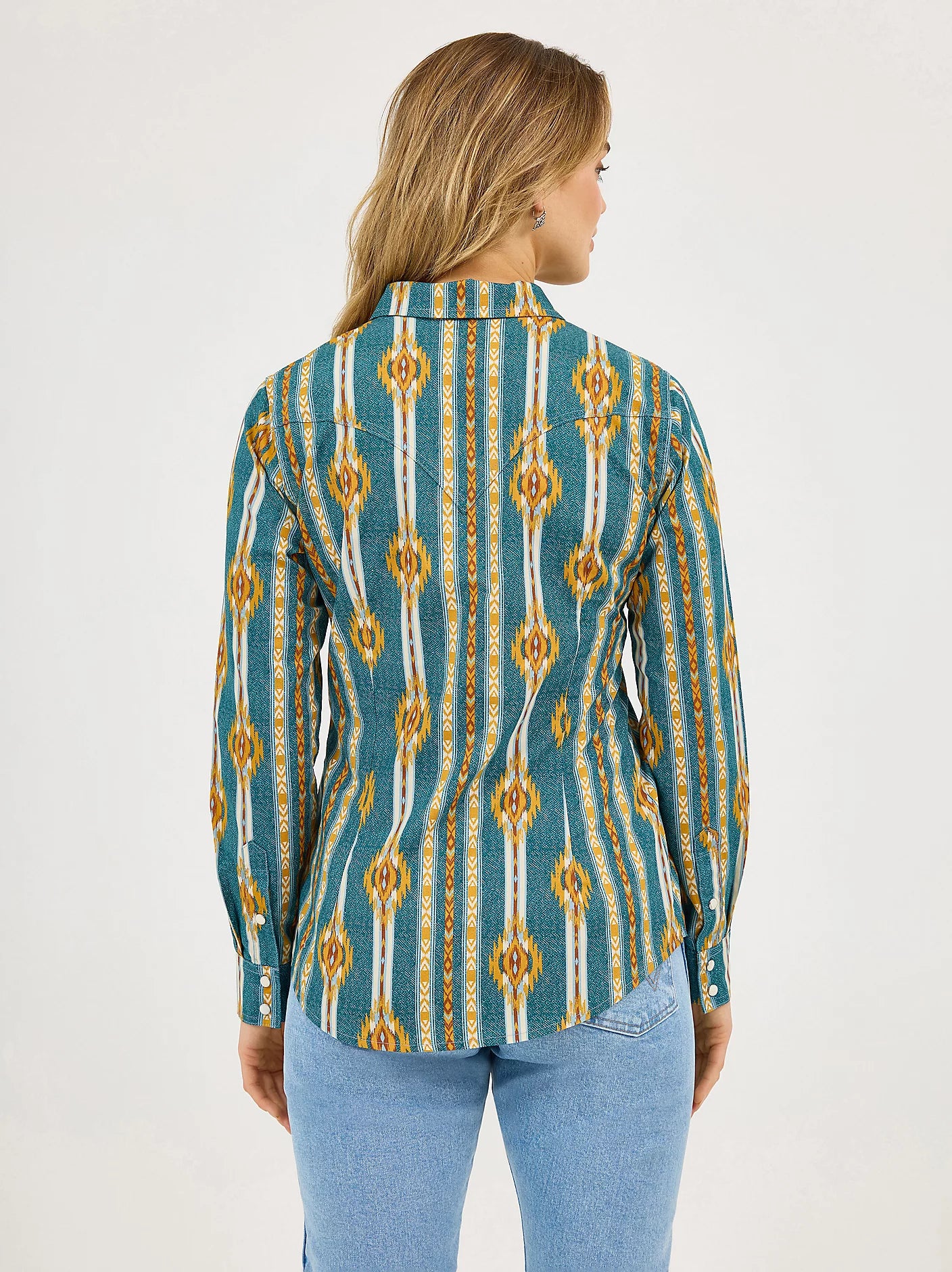 WRANGLER WOMENS CHECOTAH CLASSIC WESTERN SNAP SHIRT