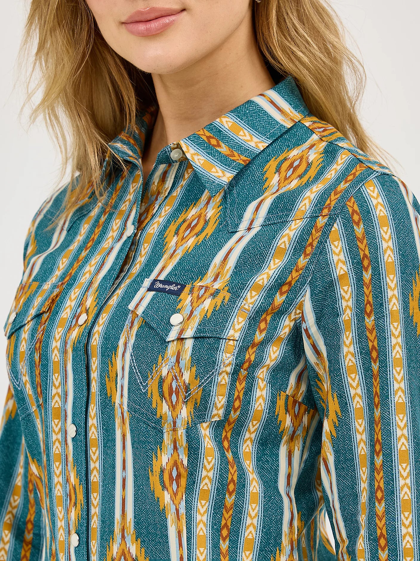 WRANGLER WOMENS CHECOTAH CLASSIC WESTERN SNAP SHIRT