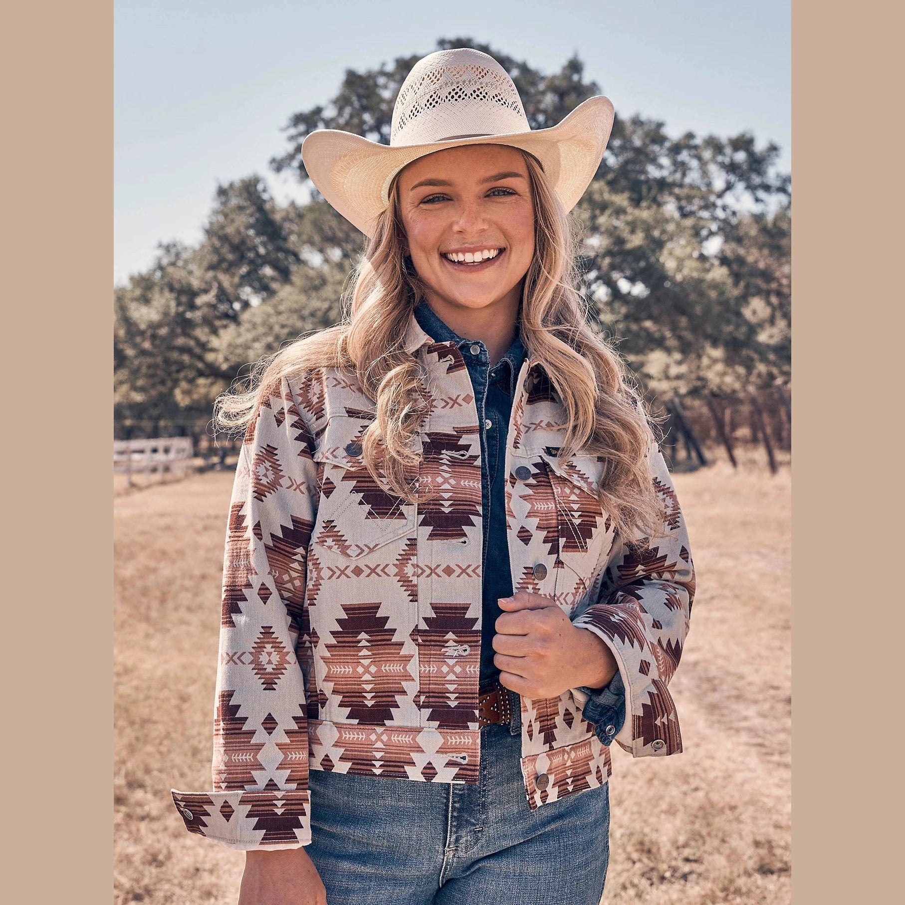 WRANGLER WOMENS WESTERN PRINT BOYFRIEND JACKET