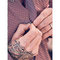 WRANGLER MENS CODY JOHNSON ONE POCKET BUTTON DOWN SHIRT - BURGUNDY DIAMOND