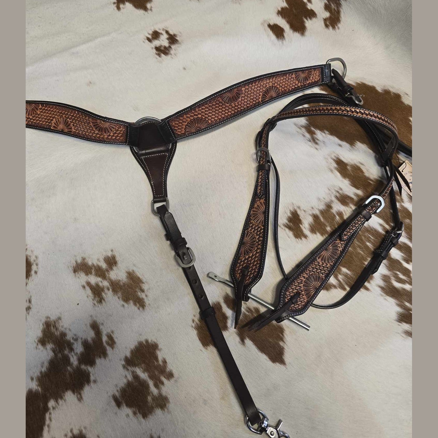 CARVED SUNFLOWER HEADSTALL  & BREAST COLLAR