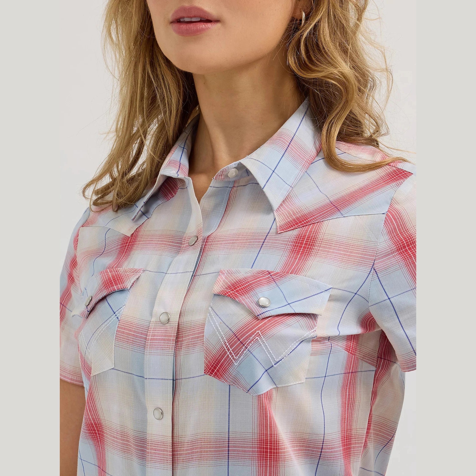 WRANGLER WOMENS ESSENTIAL SHORT SLEEVE WESTERN SNAP TOP
