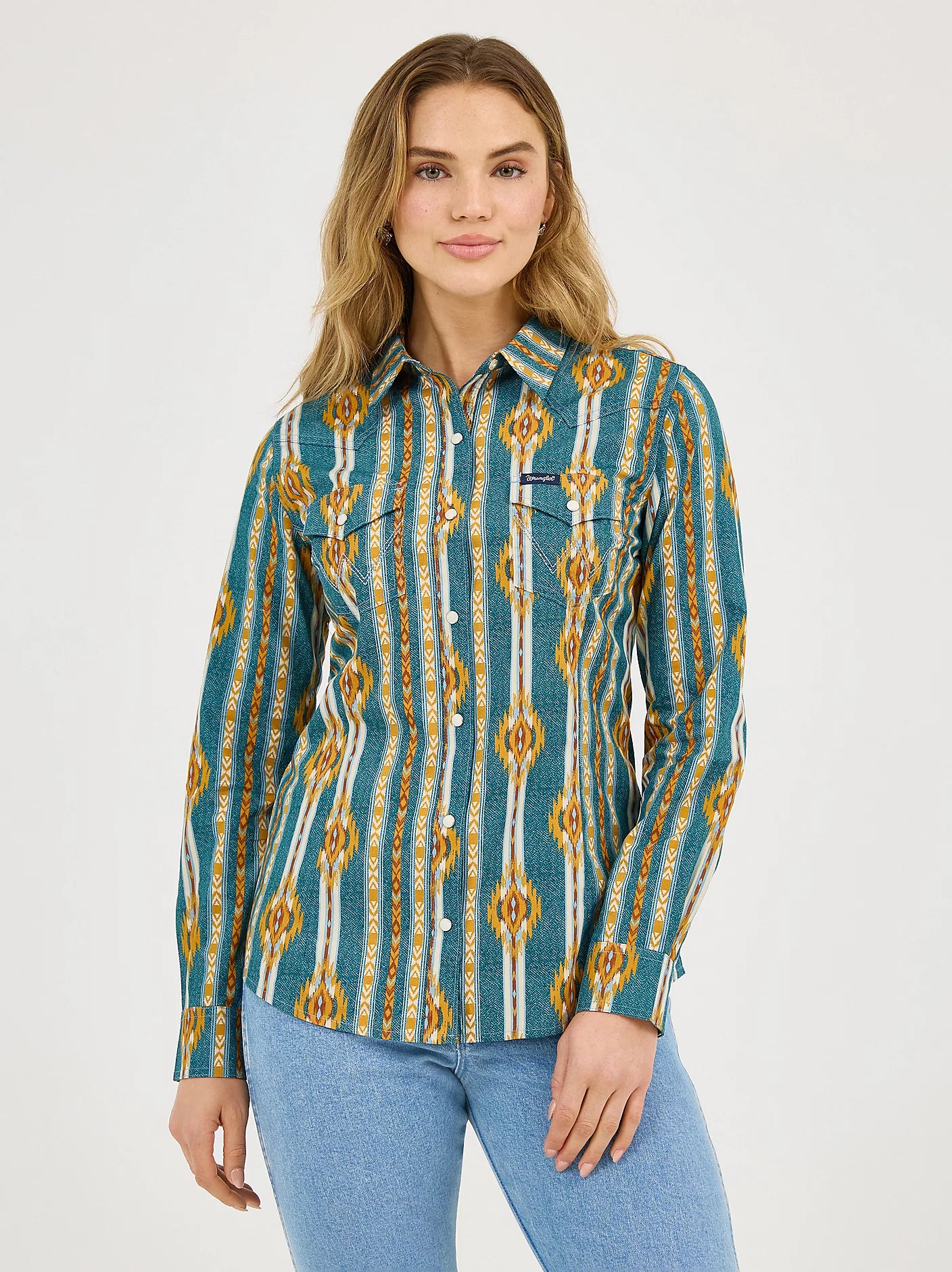WRANGLER WOMENS CHECOTAH CLASSIC WESTERN SNAP SHIRT