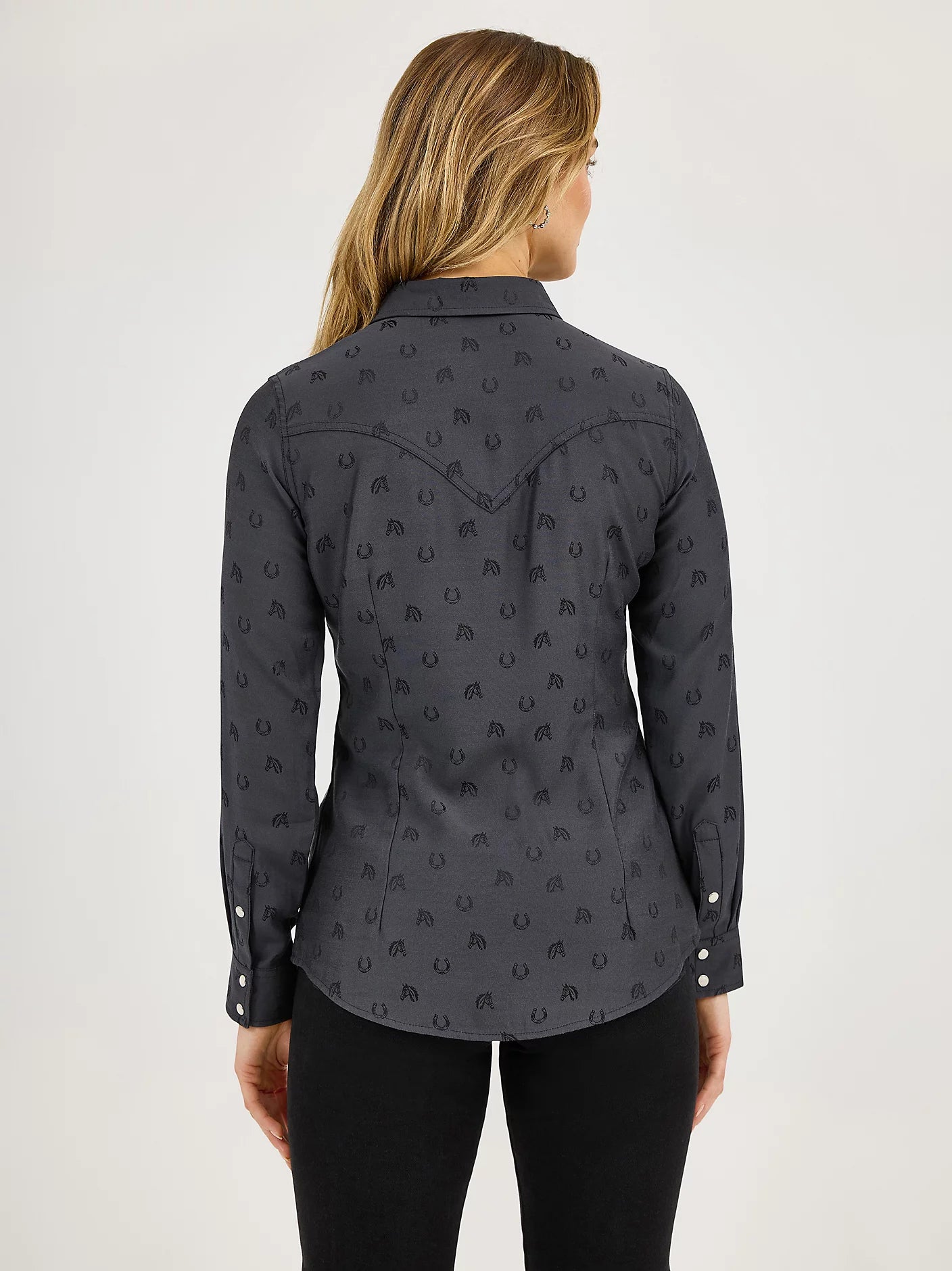 WRANGLER WOMENS ALL OCCASIONS WESTERN SNAP SHIRT - SUBTLE BLACK HORSES