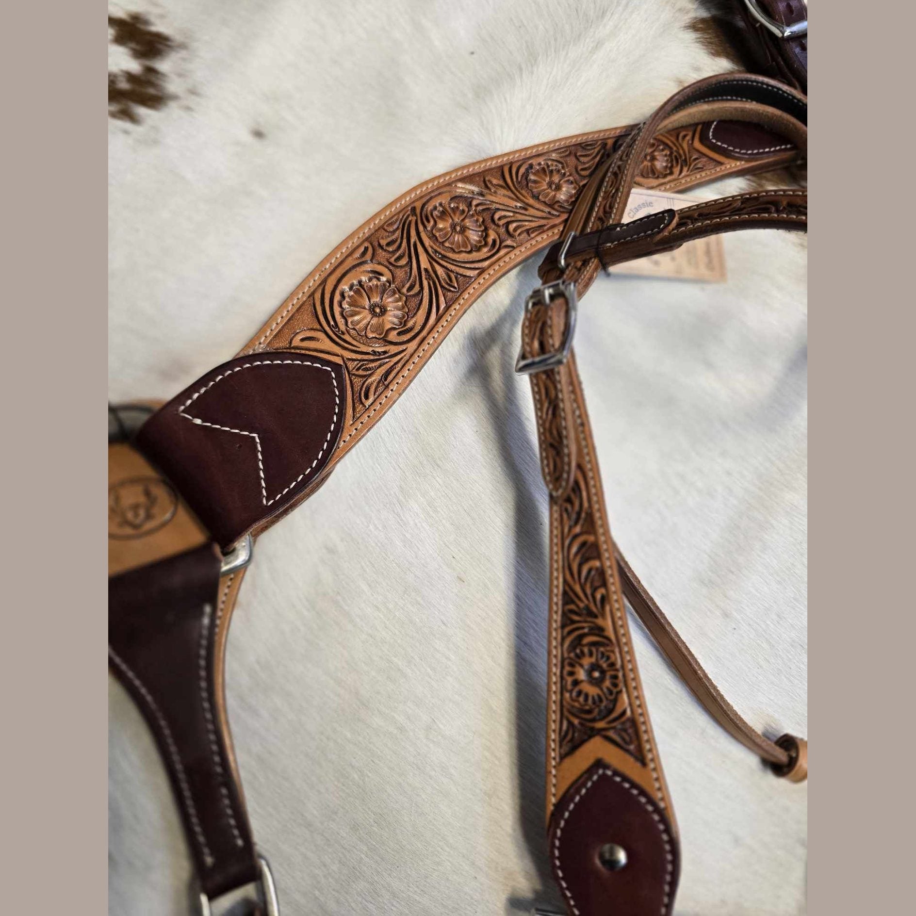 HEADSTALL & BREAST COLLAR FLORAL TOOLED TWO TONED