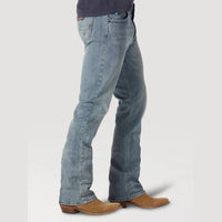 WRANGLER MENS RETRO SLIM FIT BOOTCUT JEAN