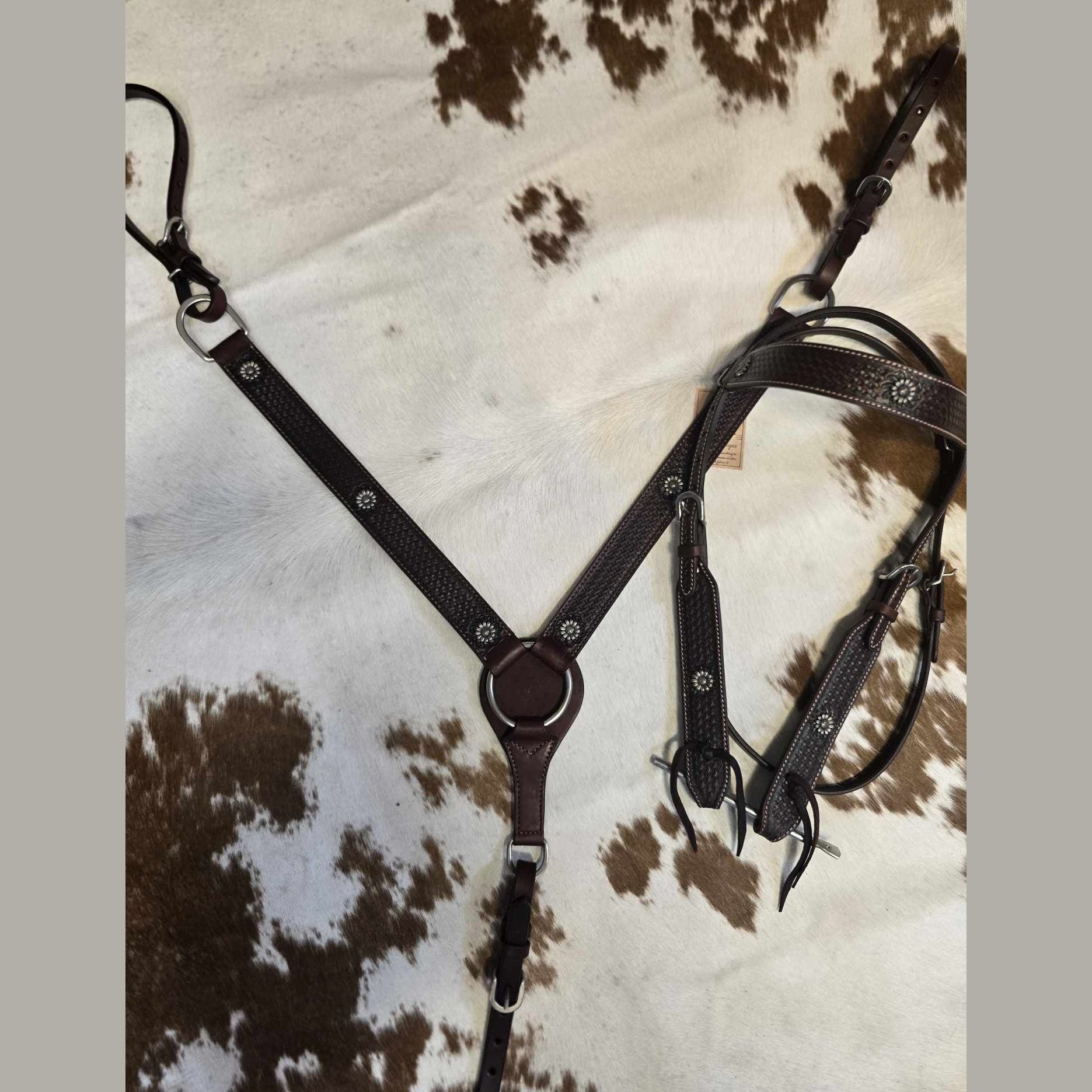 BASKET WEAVER FLOWER CONCHO HEADSTALL & BREAST COLLAR SET