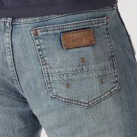 WRANGLER MENS RETRO SLIM FIT BOOTCUT JEAN