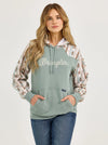 WRANGLER WOMENS LOGO SOUTHWESTERN YOKE PULLOVER HOODIE - GREEN
