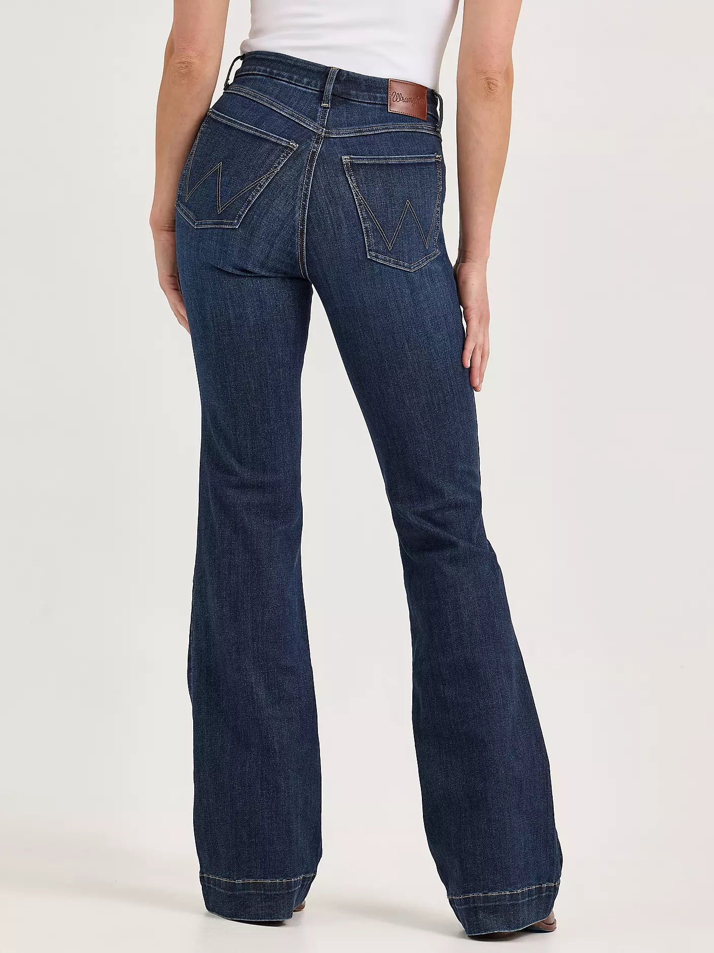 Women's Wrangler BESPOKE High Rise Trouser Jean - Alexandria