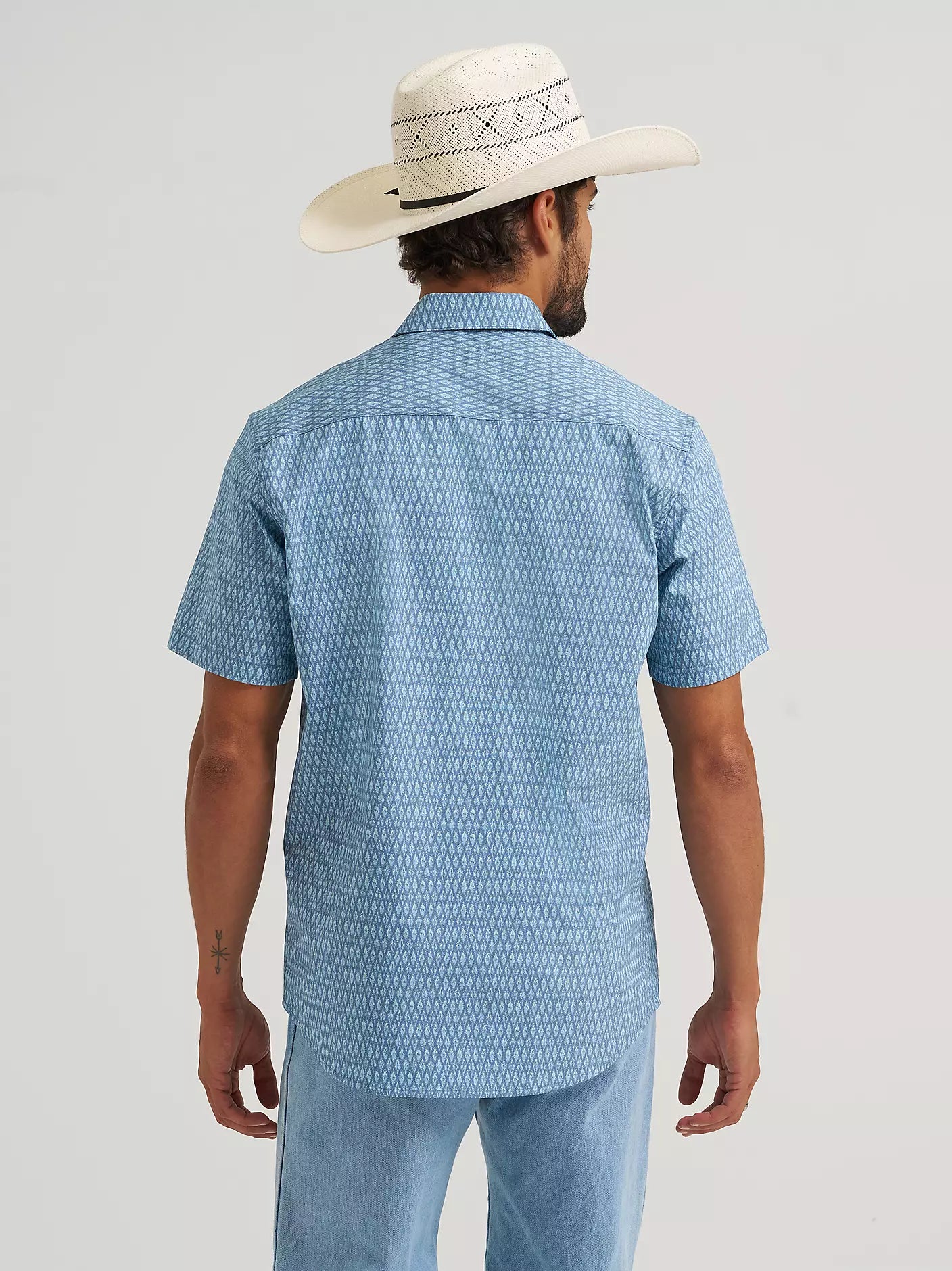 Wrangler All Terrain Gear Men's Hike Shirt - Ombre Blue