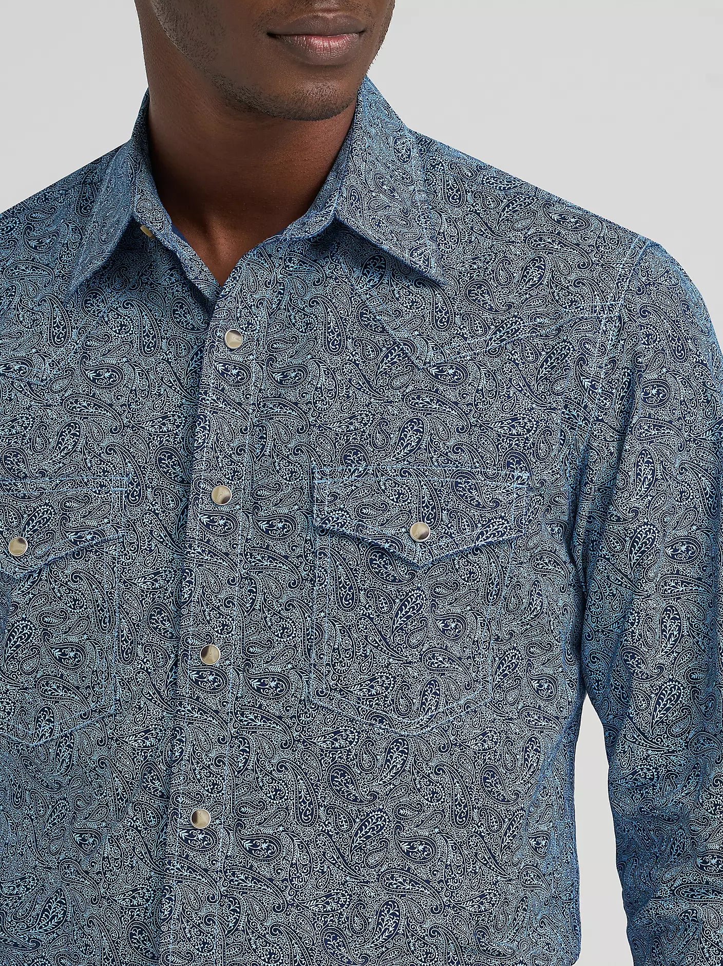 Wrangler Mens 20X® Competition Advanced Comfort Long Sleeve Two Pocket Western Snap - Navy PaisleyShirt