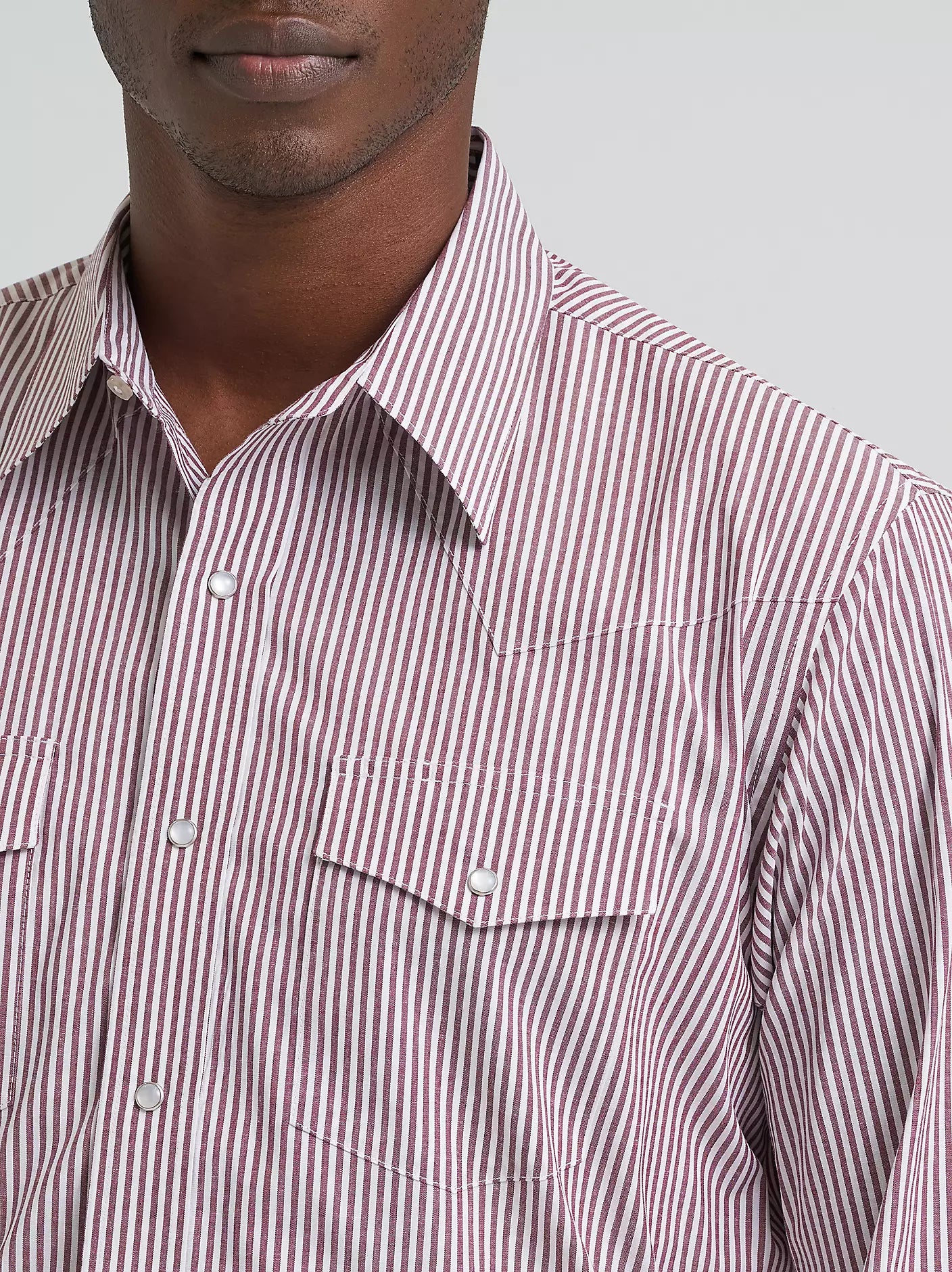 Wrangler Mens Wrinkle Resist Long Sleeve Western Snap Stripe Shirt