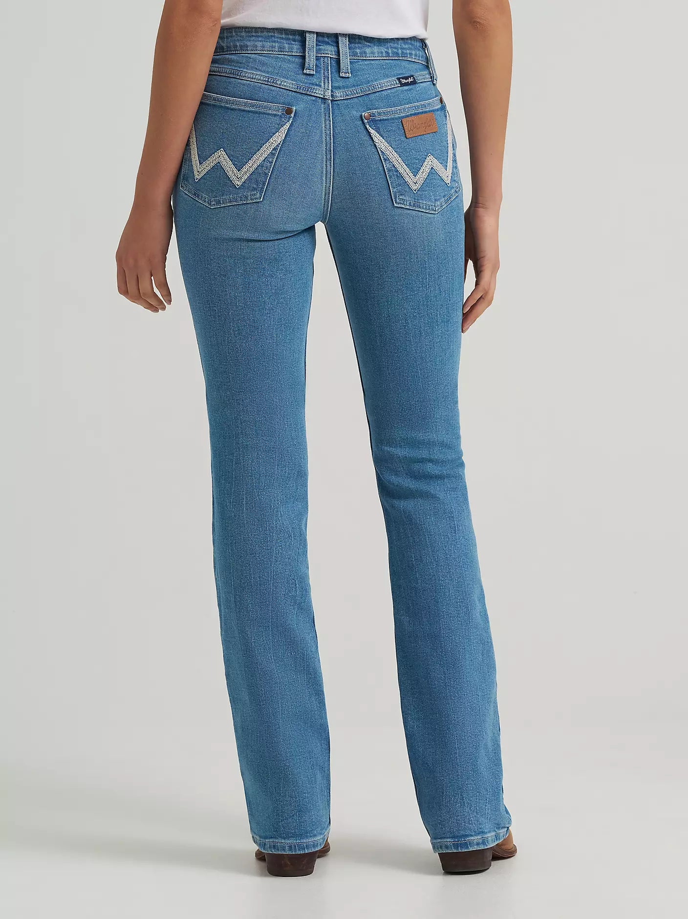 Wrangler Womens Wrangler Retro® Mae Mid Rise Bootcut Jean - Illiana