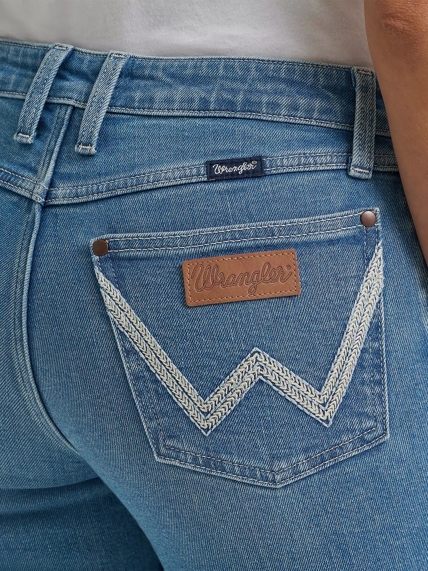 Wrangler Womens Wrangler Retro® Mae Mid Rise Bootcut Jean - Illiana