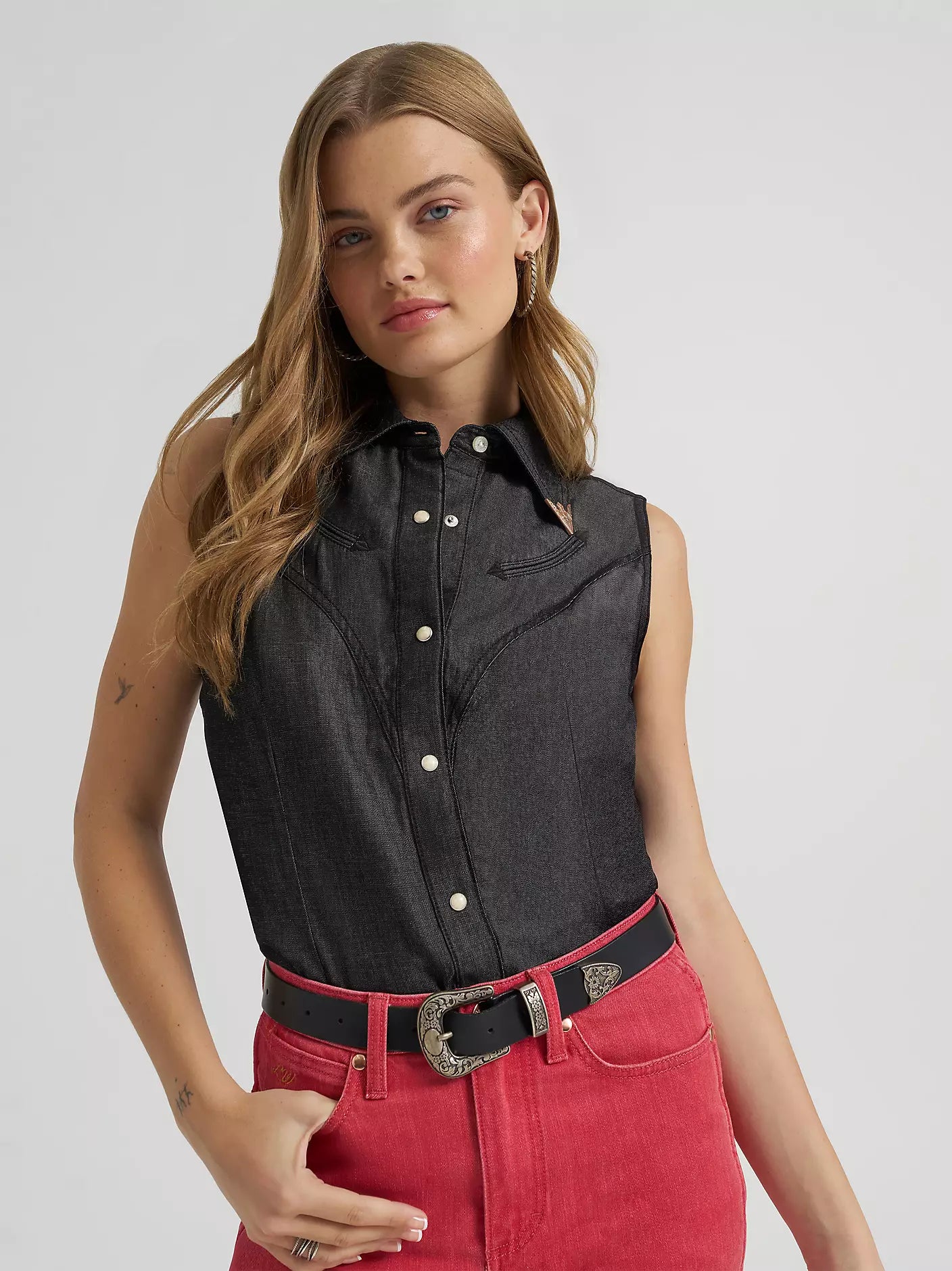 Wrangler Lainey Wilson x Wrangler Black Denim Sleeveless Shirt