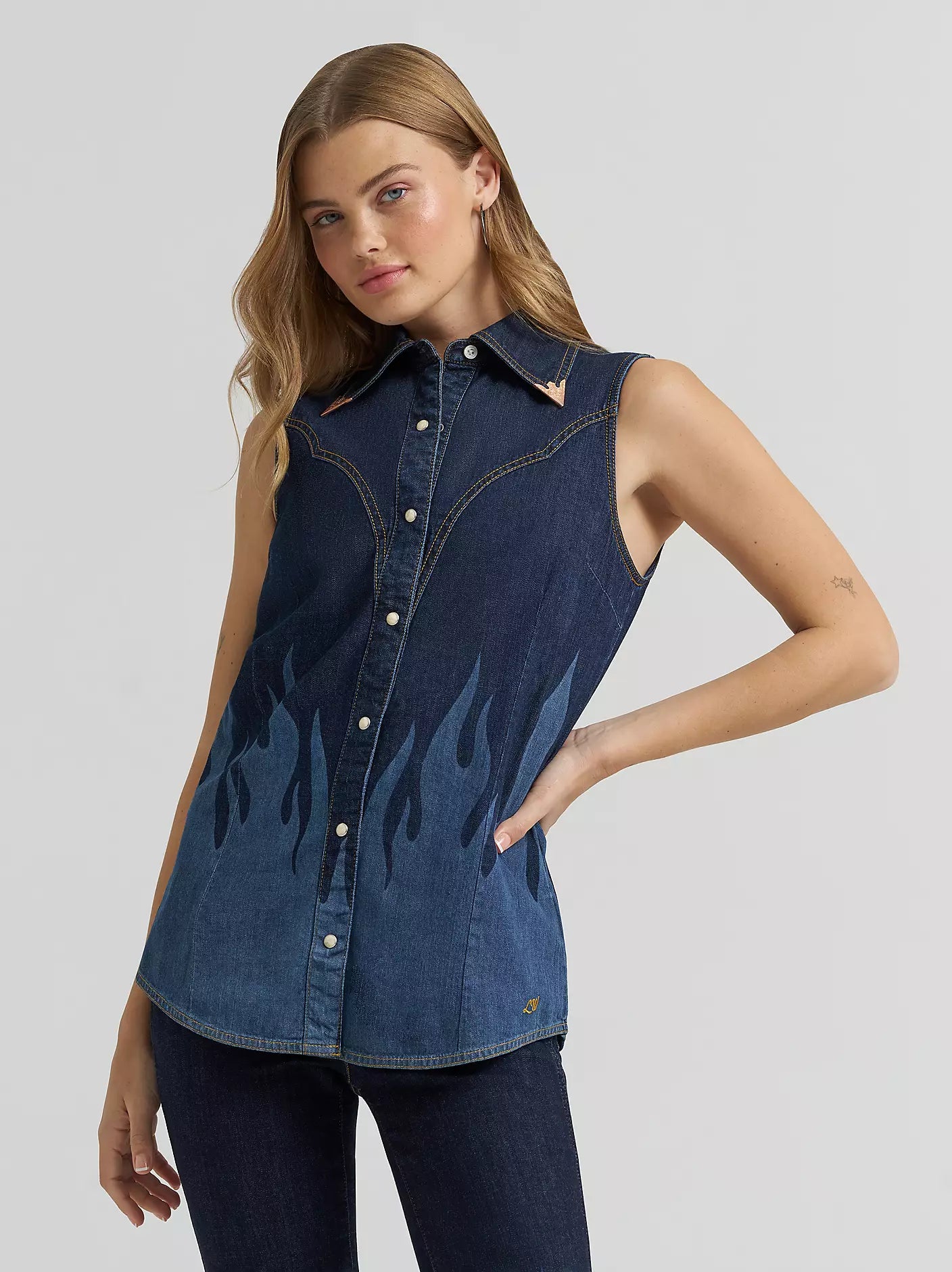 Wrangler Lainey Wilson x Wrangler Flame Sleeveless Denim Shirt