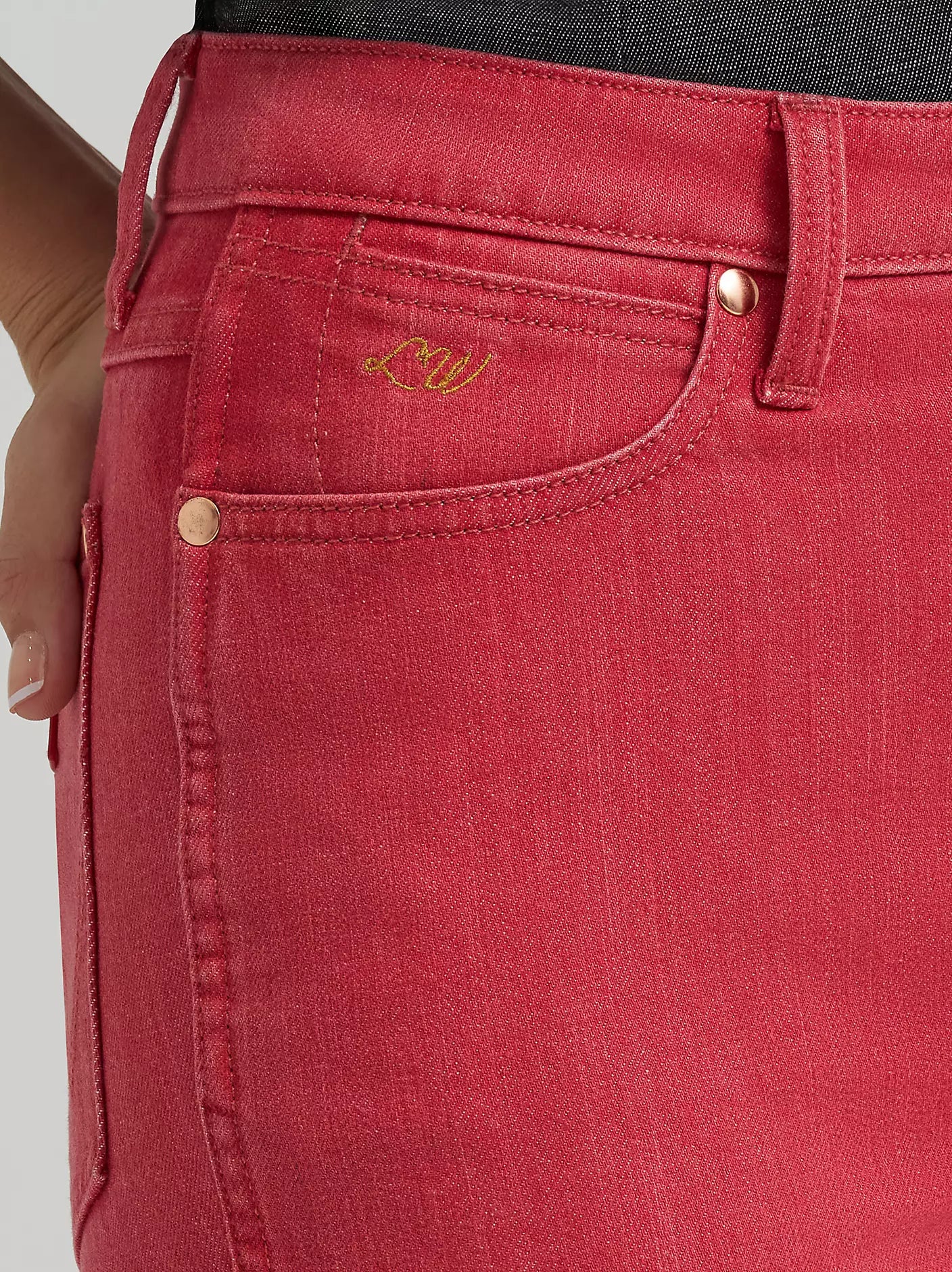 Wrangler Lainey Wilson x Wrangler Red Flare Jeans