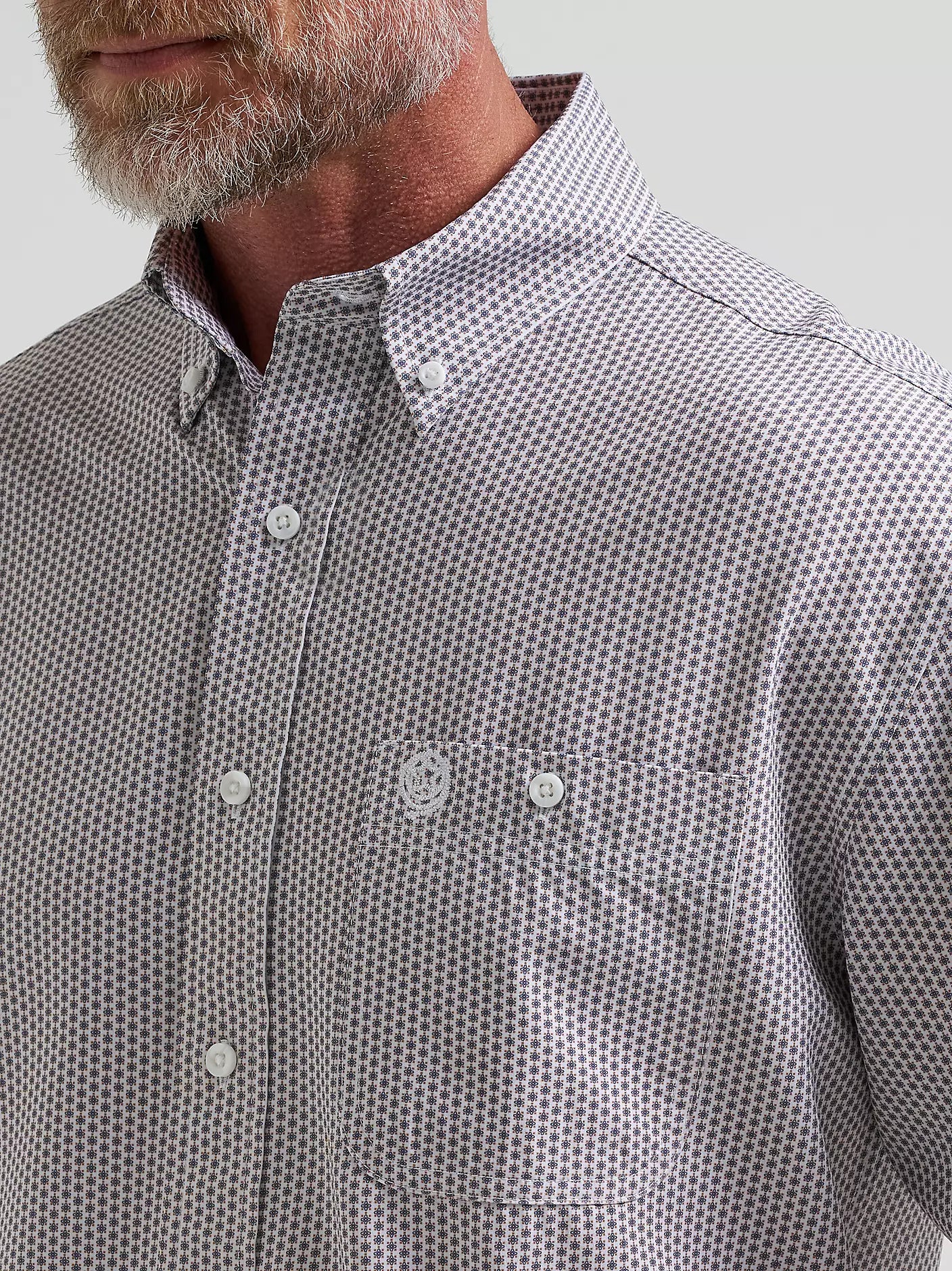 Wrangler Mens George Strait Collection Performance One Pocket Long Sleeve Shirt - Relaxed Fit - Blue