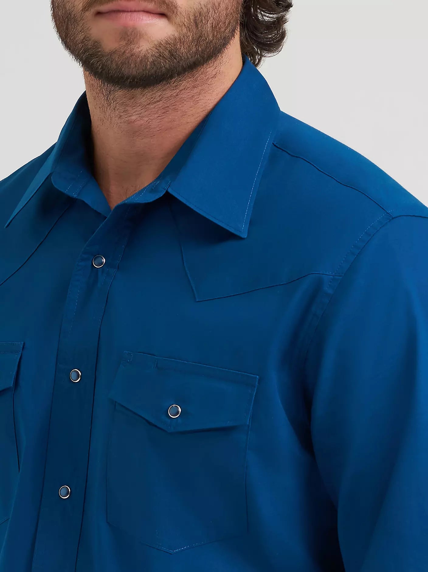Wrangler Mens  Long Sleeve Solid Broadcloth Western Snap Shirt - Blue