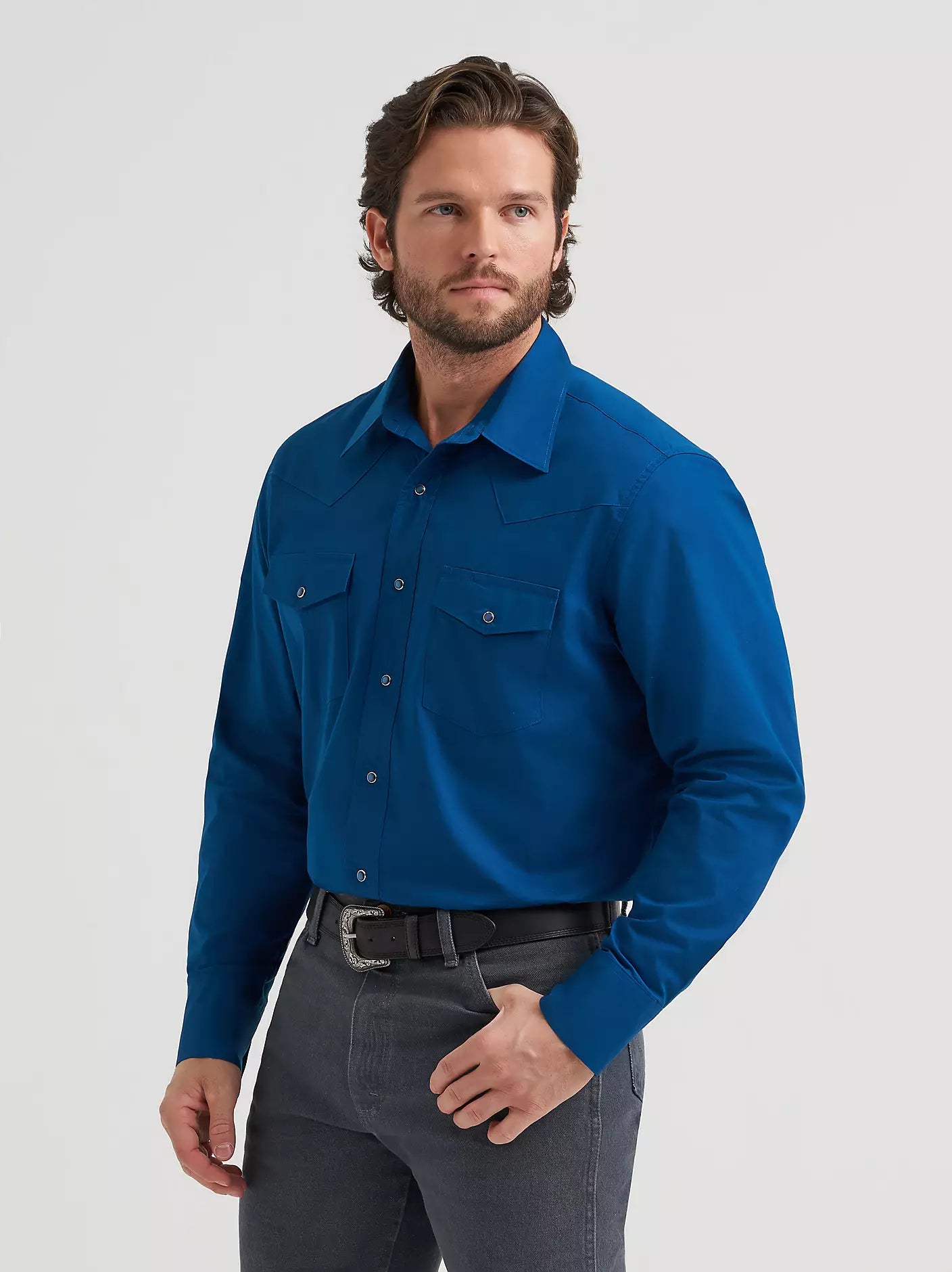Wrangler Mens  Long Sleeve Solid Broadcloth Western Snap Shirt - Blue