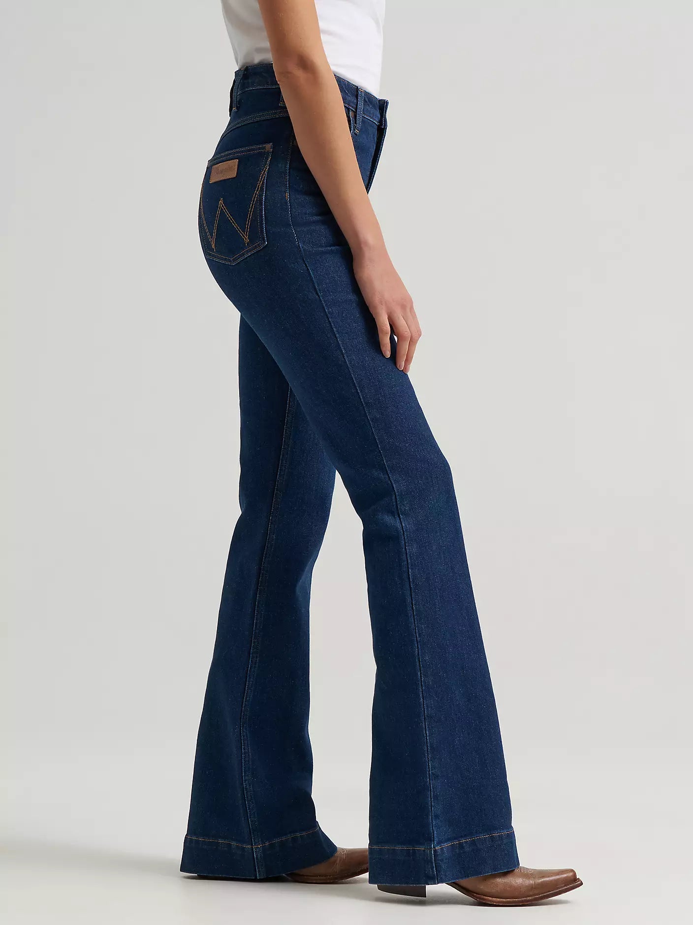Wrangler Womens Bell High Rise Bell Trouser Wrangler Riding Jean - Emerie