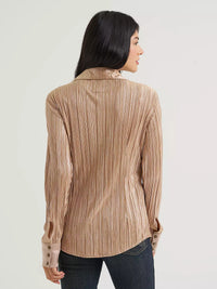 Wrangler Womens  X Lainey Wilson Snap Shirt - Rose Gold