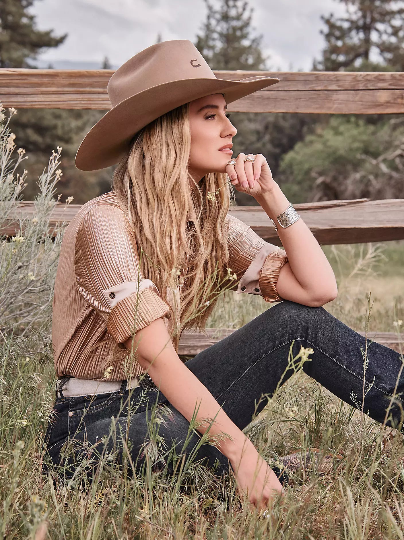 Wrangler Womens  X Lainey Wilson Snap Shirt - Rose Gold