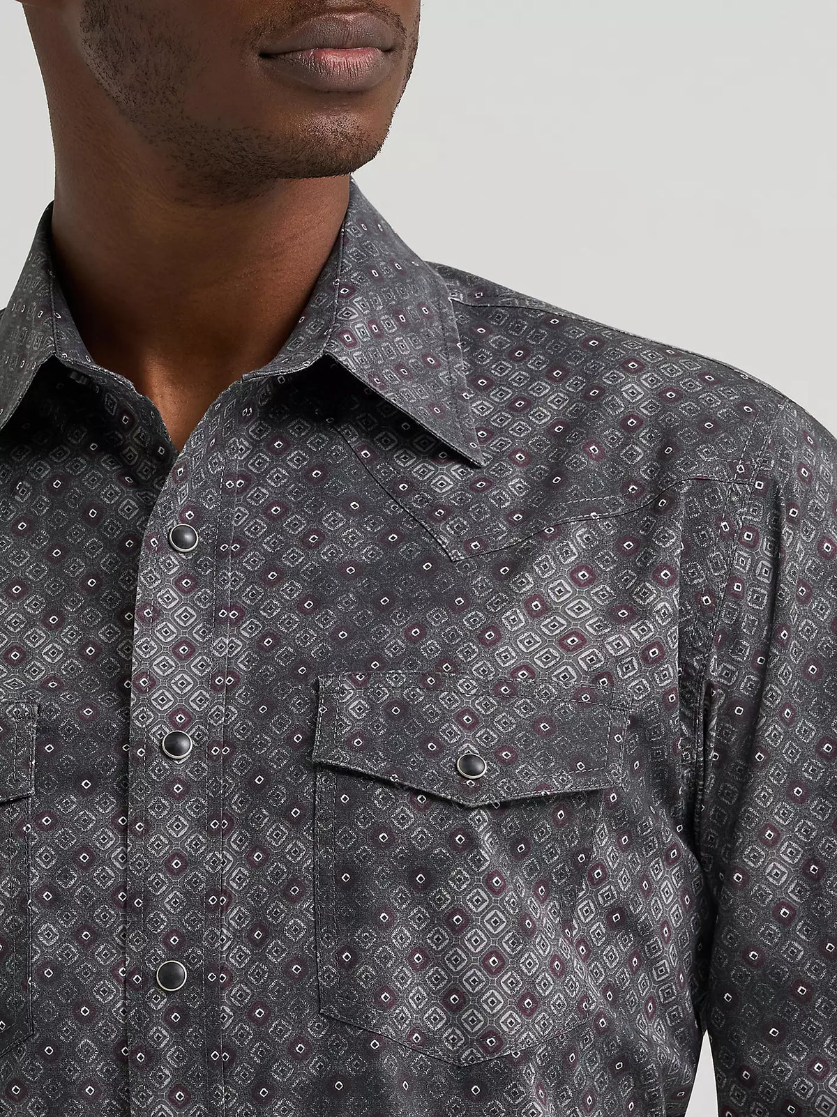 Wrangler Men 20X® Competition Advanced Comfort Long Sleeve Two Pocket Western Snap Shirt