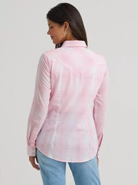 2026 - WRANGLER WOMENS ESSENTIAL PLAID WESTERN SNAP TOP - PINK