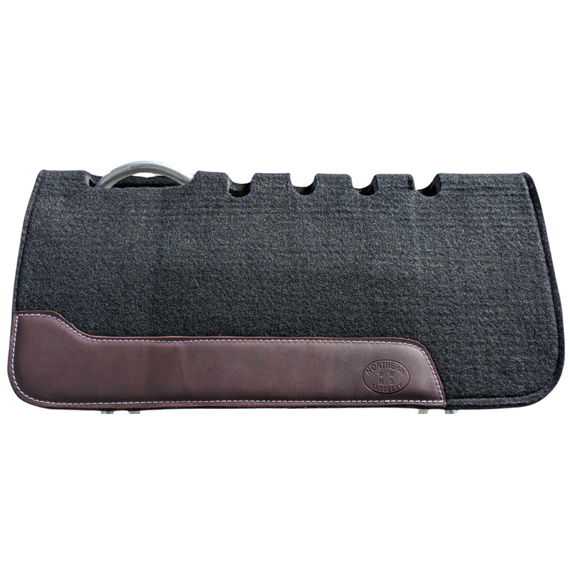 BLACK FELT SADDLE PAD WITH VENTED SPINE - 30"