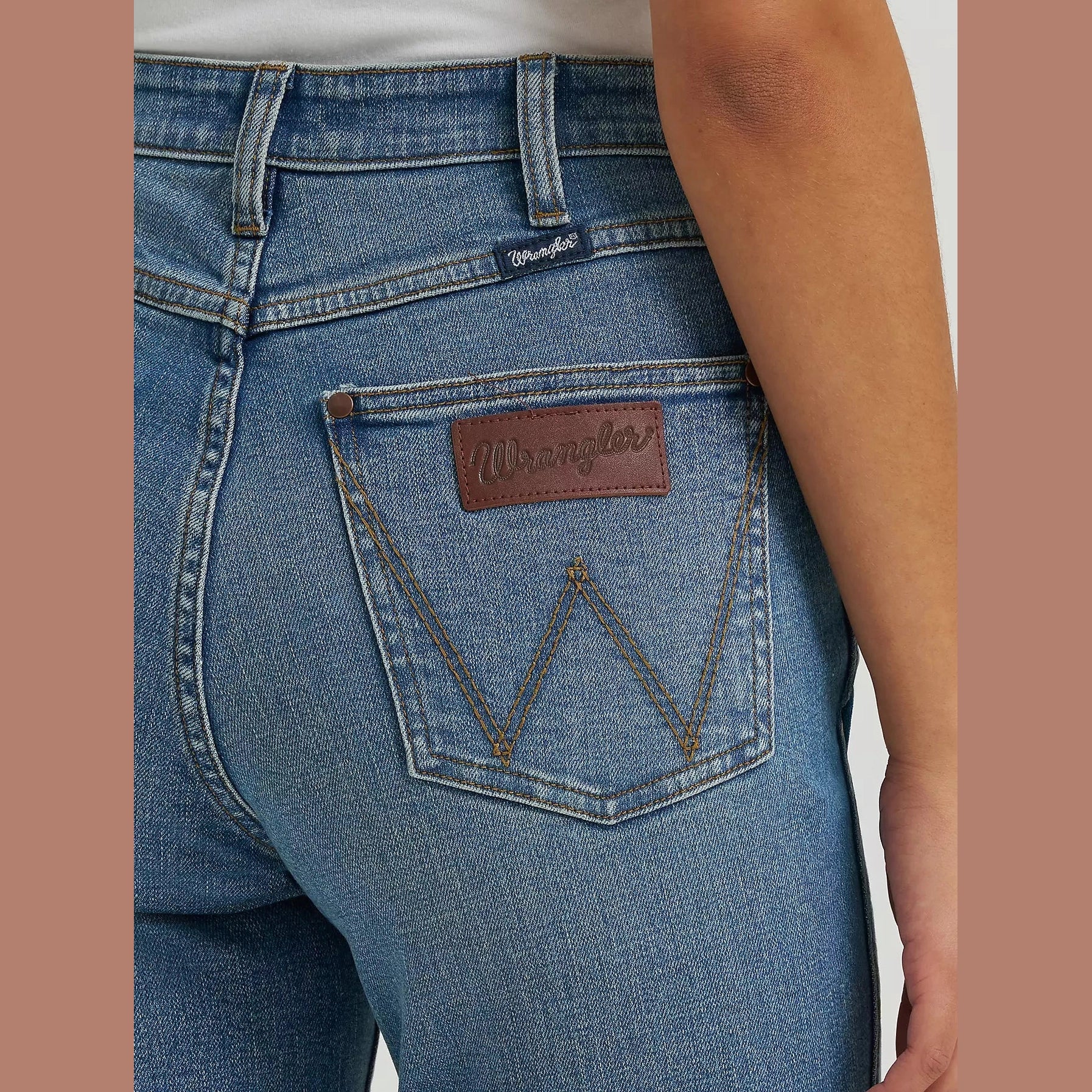 2026 - WRANGLER RELAXED JEAN - SKYLAR - STRETCH - HIGH RISE - LEN