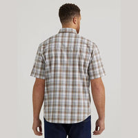 WRANGLER MENS WRINKLE RESIST SHORT SLEEVE SHIRT - GREIGE