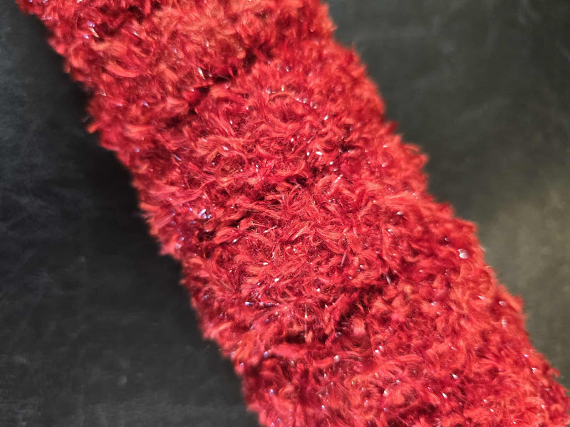 FLUFFY RED SPARKLE LEAD 10FT