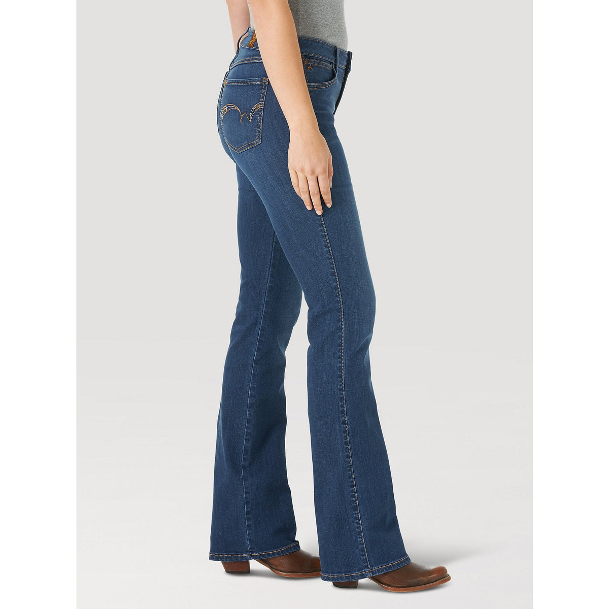 WRANGLER WOMENS AURA SLIMMING JEAN - JENNIFER