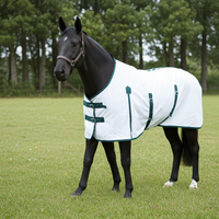 Couverture volante nordique avec bande ventrale et bordure verte - tour de cou standard