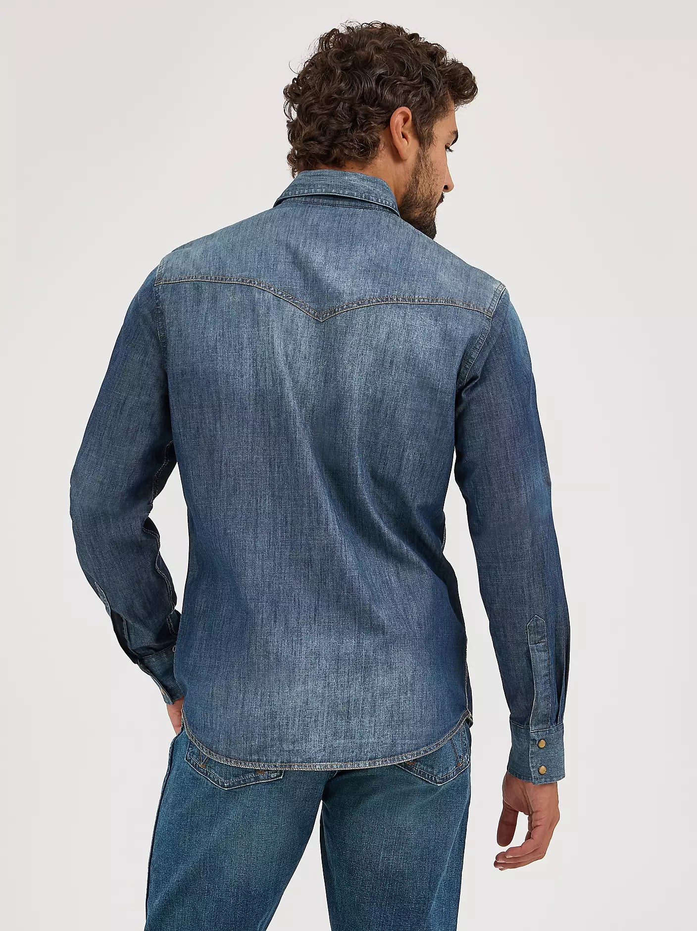 Wrangler Mens Wrangler Retro® Premium Long Sleeve Denim Western Snap Shirt