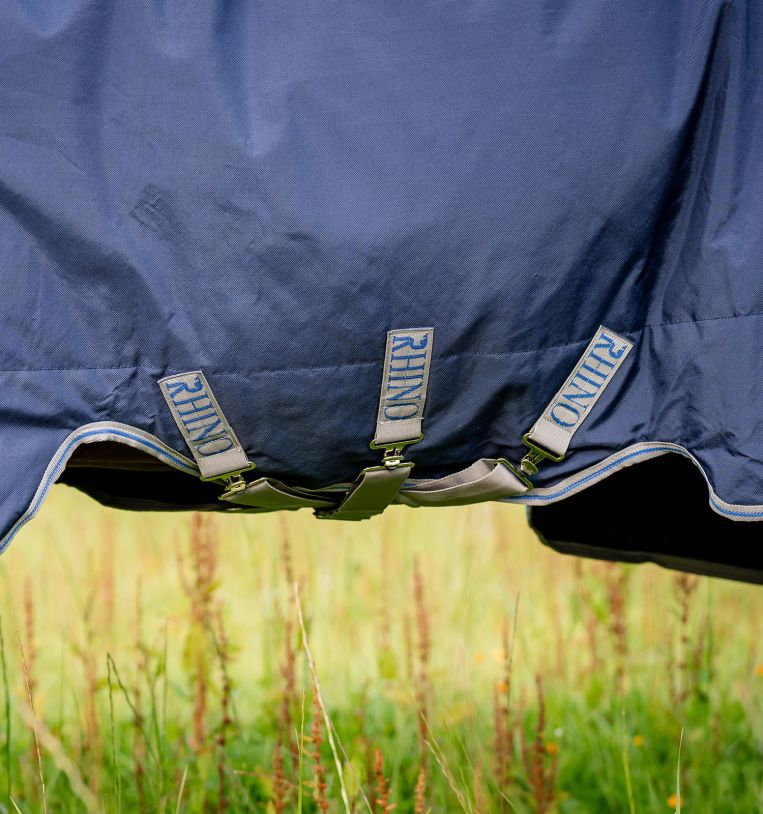 COUVERTURE D'EXTÉRIEUR RHINO PLUS À COUCHES VARIABLES - 450G LOURDE