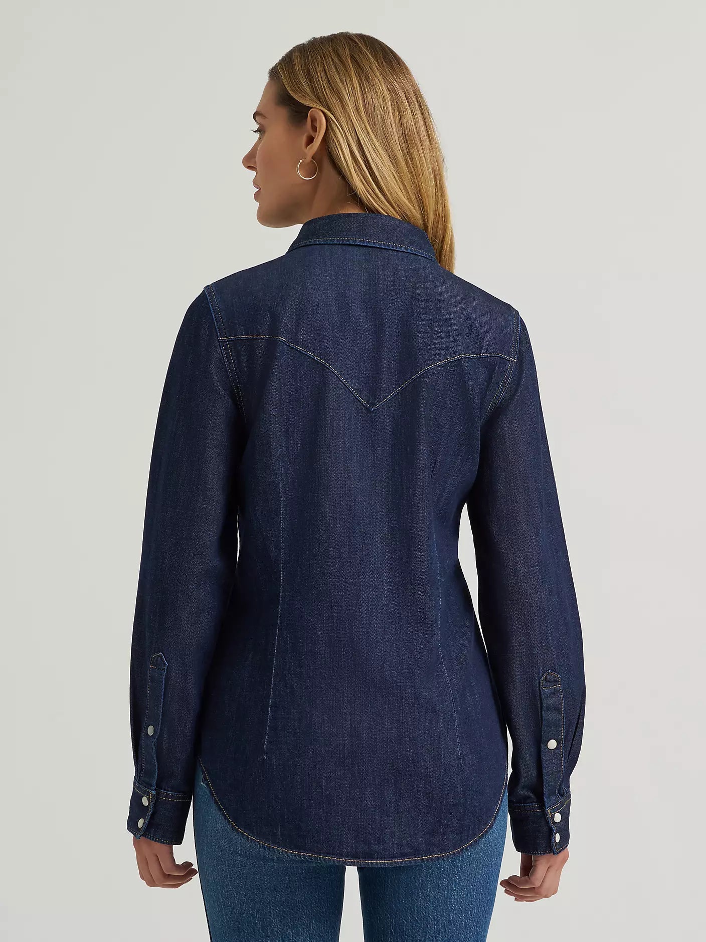 WRANGLER WOMENS VINTAGE DENIM WESTERN SNAP SHIRT