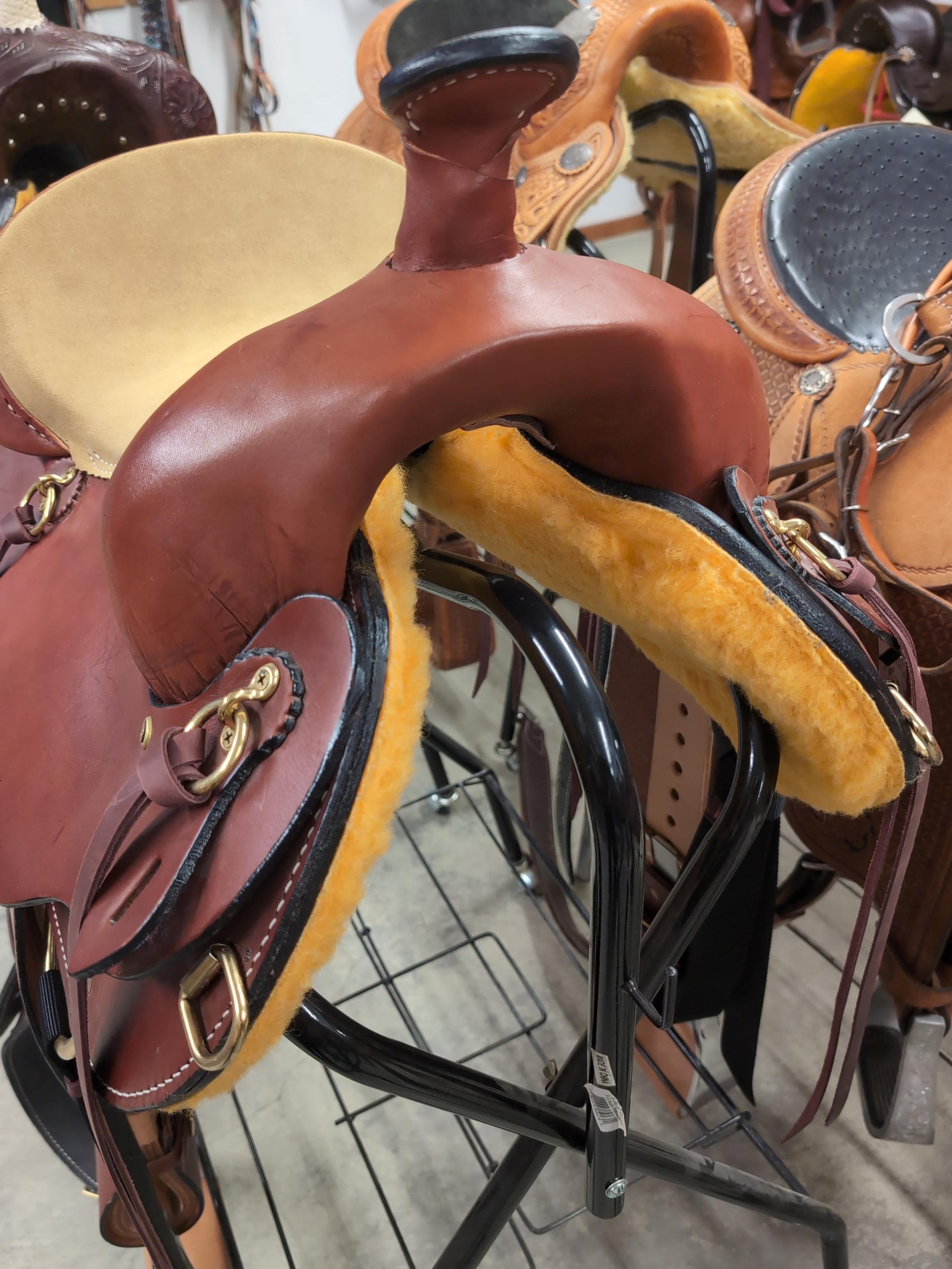 DAKOTA 212 TRAIL FLEX PLEASURE SADDLE BRASS HARDWARE TAN SEAT