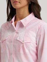 2026 - WRANGLER WOMENS ESSENTIAL PLAID WESTERN SNAP TOP - PINK