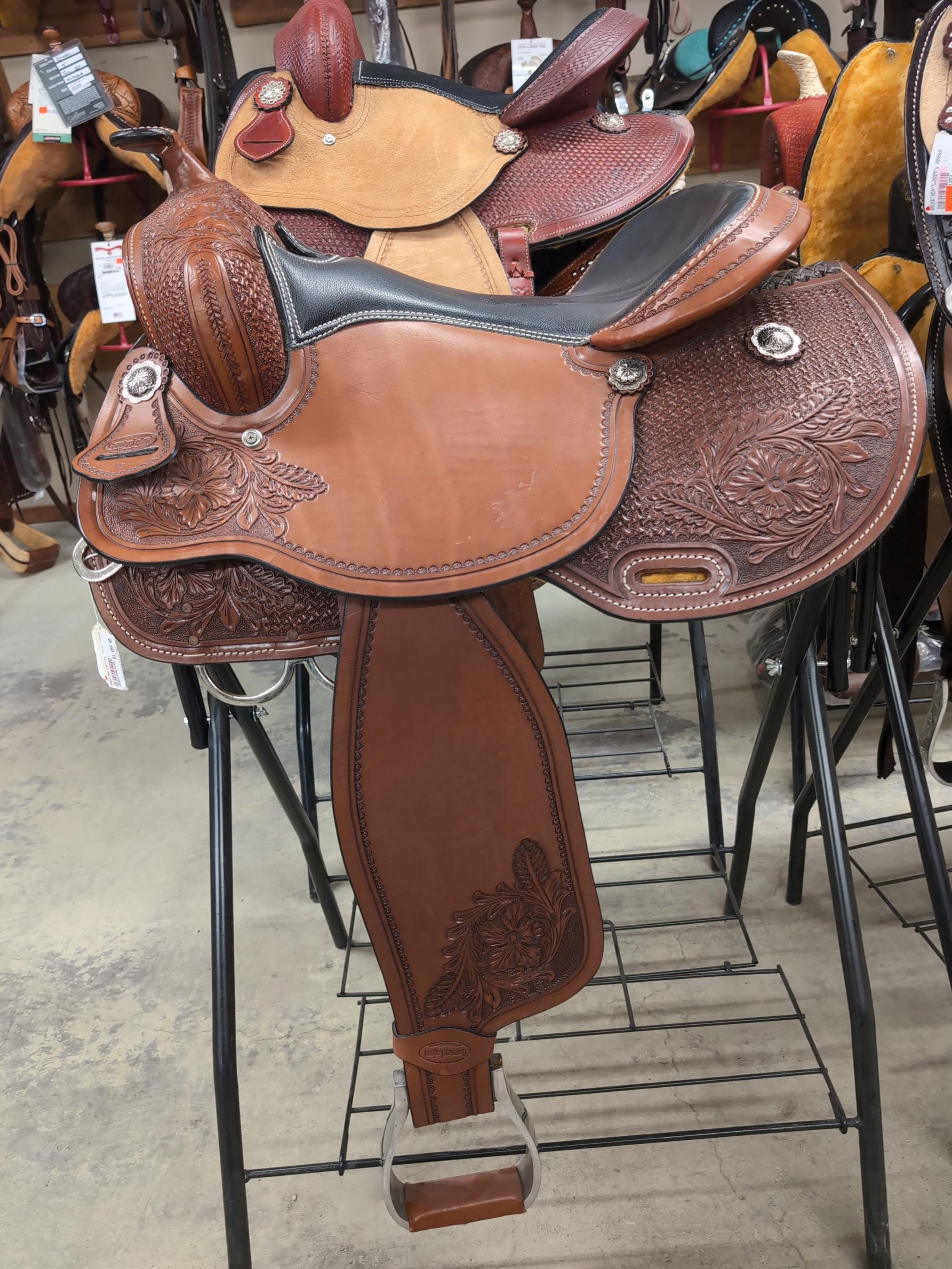 Western Rawhide Trail  Saddle 15"