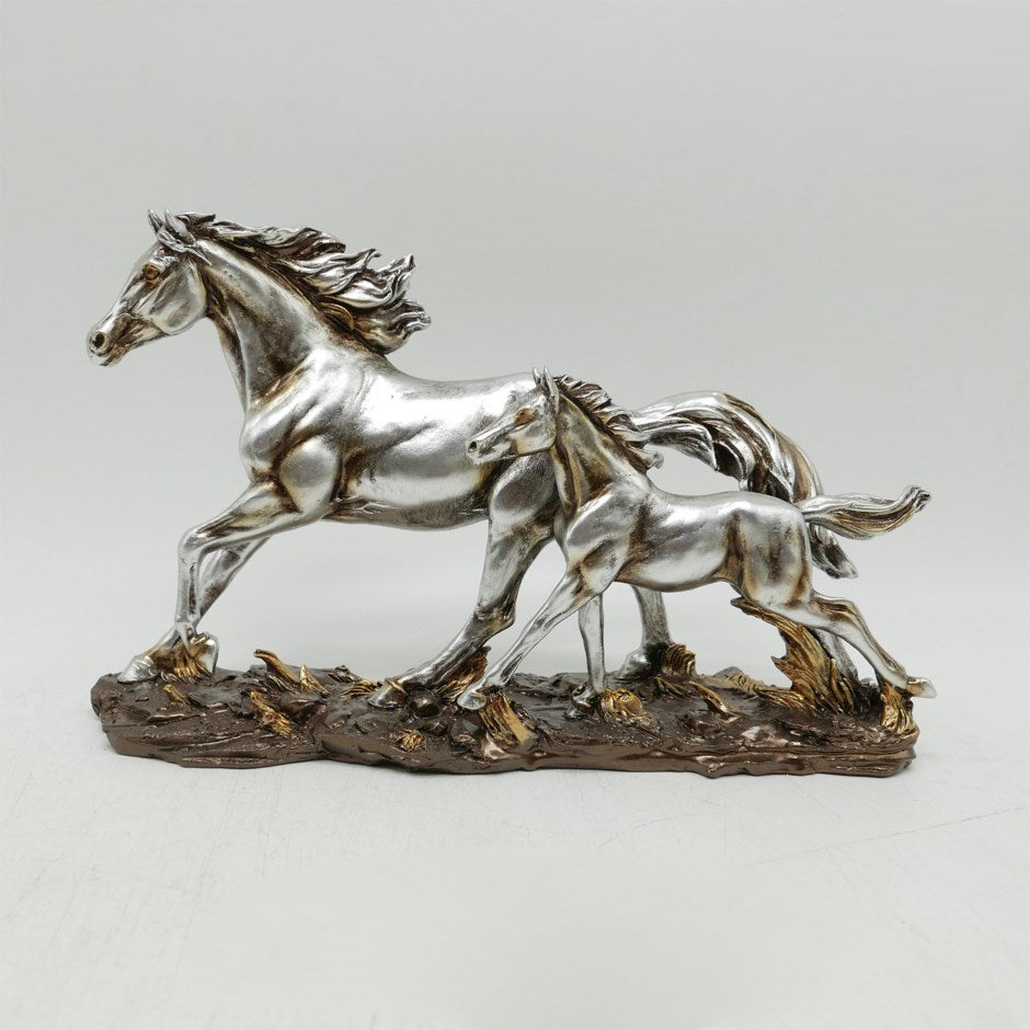 MARE & FOAL STATUE