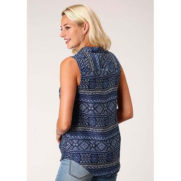 ROPER WOMENS SLEEVELESS TRIBAL PRINT SHIRT