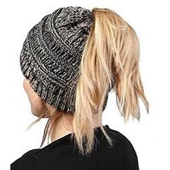 WINTER PONY TAIL HAT